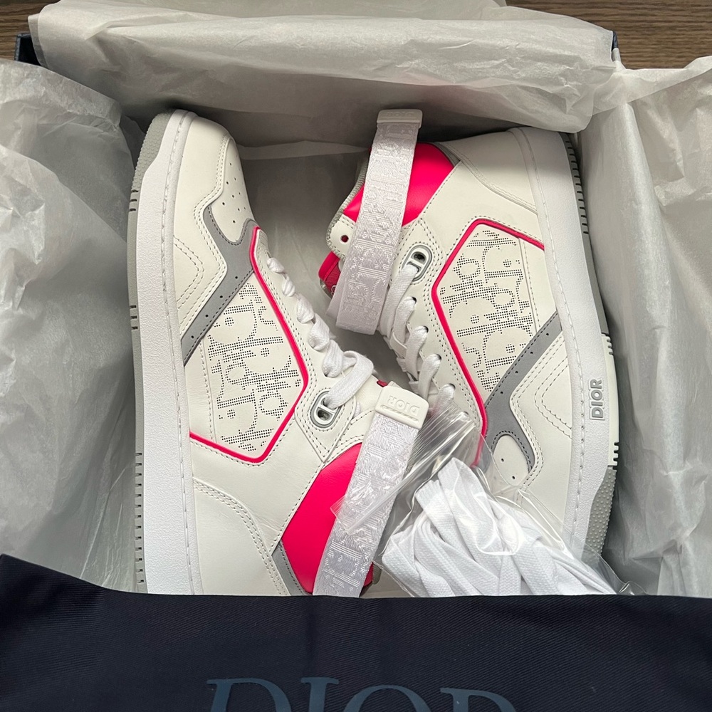 Women’s Pink Dior Oblique sneakers in size 39. - Picture 6 of 11